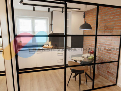 Apartament 2 camere, finisat si mobilat, zona linistita - Piata Flora 