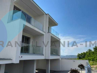 Duplex 4 camere, 147 mp utili, teren 307 mp, terasa tip rooftop, Borhanci