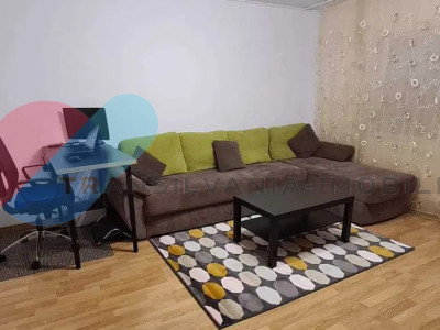 Apartament 3 camere decomandat în Zorilor | 2 băi, 2 balcoane, parcare în zonă