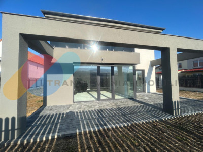 Casă individuală cu 4 camere, 126 Mp, zona intrare Chinteni