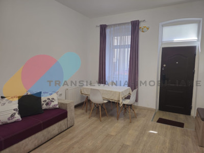 Apartament cochet 2 camere - ultracentral, cu acces din stradă și grădină