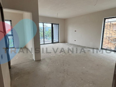 Apartament 2 niveluri, 90,8 mp + terasă 22 mp, priveliște deosebită, Faget