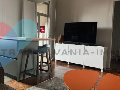 Oferim spre închiriere apartament 3 camere, ultracentral Cluj, 122mp