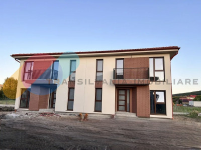 Duplex P+E de vânzare | Chinteni Centru | 120 mp utili | 375 mp teren