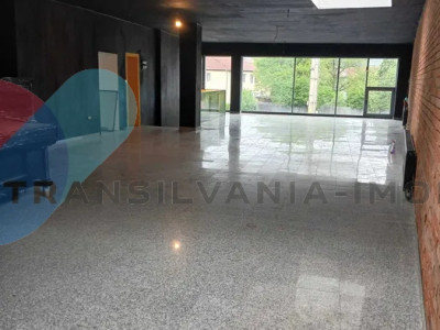 Spatiu comercial 250mp - zona Someseni