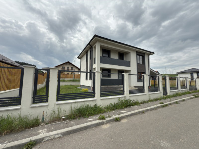 Casă P+E+Pod, 138 mp utili, Chinteni 