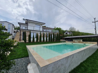 Casă Ultrafinisată Feleac – Piscină incalzita, spatiu de joaca copii