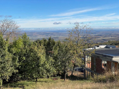 Teren intravilan de vânzare în Feleacu – 702 mp, cu vedere panoramică spre Cluj