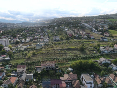Teren intravilan cu autorizație de construire – Str. Ștefan Pascu, zona Oașului