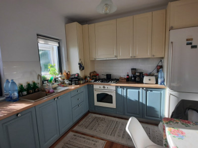 Casa cuplata, finisata, 130 mp utili, 5 camere, zona linistita