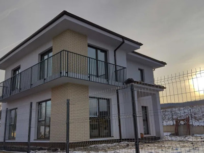 Casa 120 Mp, 4 camere, zona linistita Chinteni